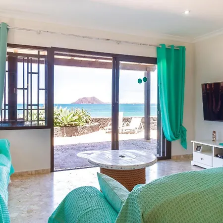 La Golondrina - Froont Corralejo