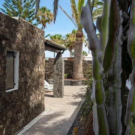 Villa La Golondrina - Froont *