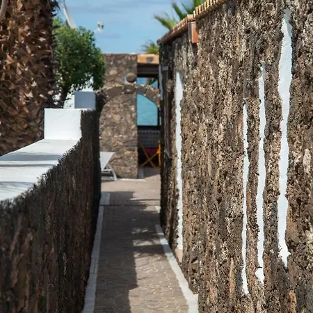 Villa La Golondrina - Froont Corralejo